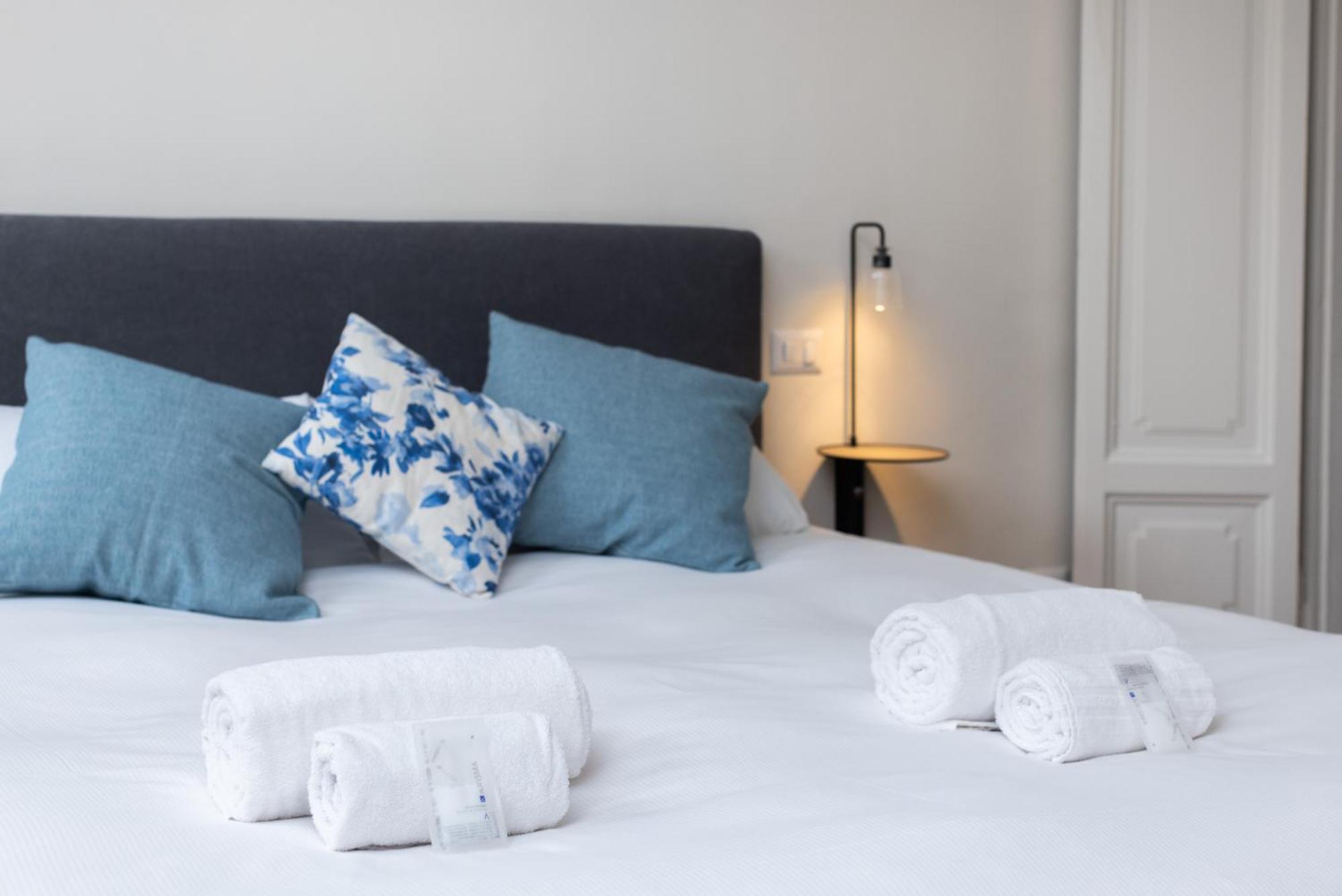 Living Uniqc Apartment - Duomo Μιλάνο Εξωτερικό φωτογραφία